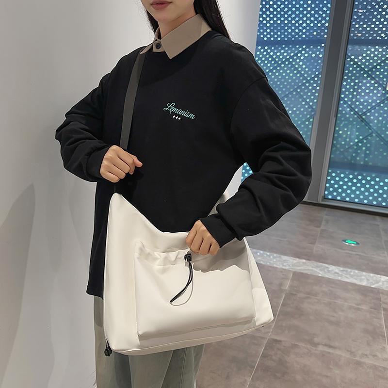 Large Capacity Drawstring Bag Men Lightweight Crossbody Bag Women Commuter Shoulder Tote Bag