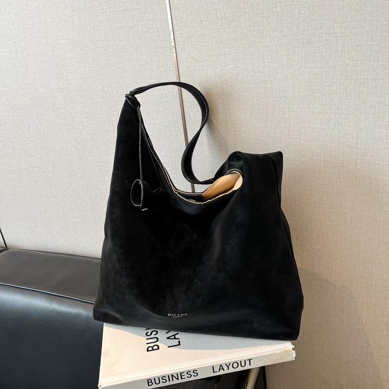 Ретро большая сумка женская 2025 новая трендовая популярная высококлассная модная сумка через плечо большая вместимость сумка-тоут для поездок на работу