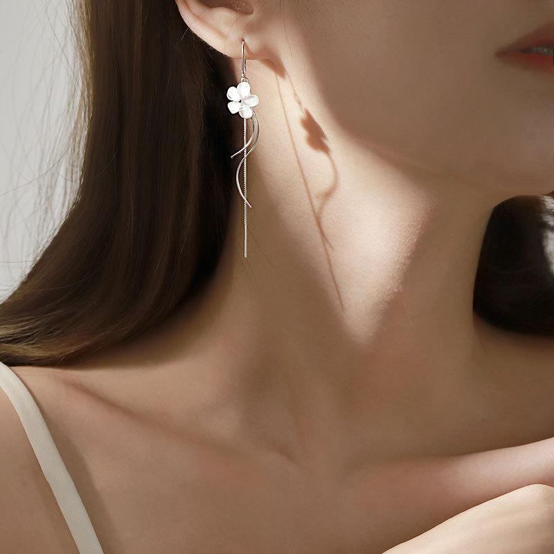 Женские длинные серьги-кисточки Niche Design Ear Cable New Trendy Ear Chain High-end