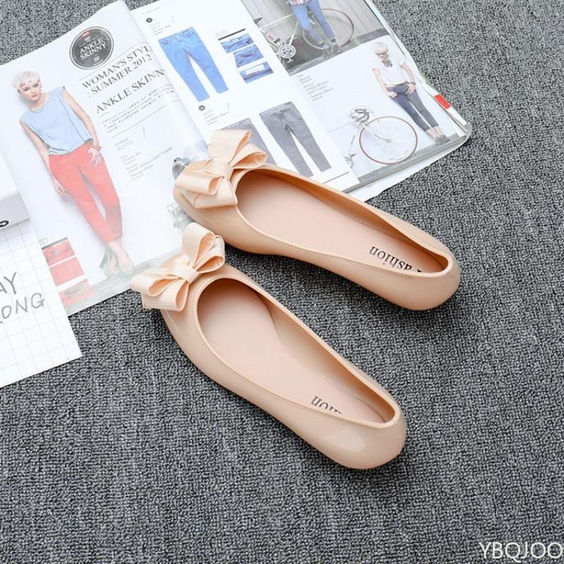 Модная обувь с мелким вырезом и квадратным носком для женщин, милая, модная, легкая, с бантом, балетки для женщин, удобная повседневная обувь