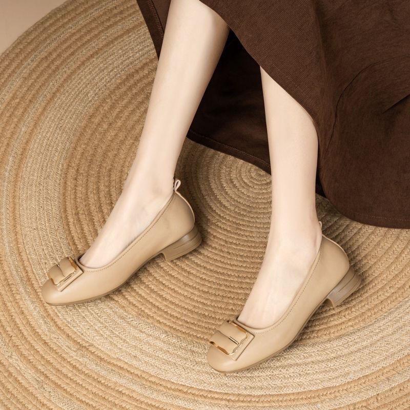 Мягкая кожа мелкий вырез одинарные туфли 2025 новые весенне-осенние толстый каблук квадратный носок туфли-бини женские мягкая подошва низкий каблук один педаль моте