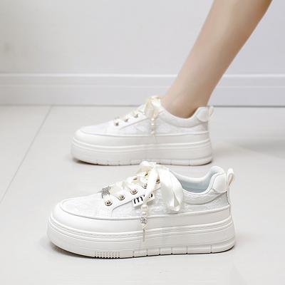 Белые туфли для студентов, женские, модные летние новые туфли на платформе, увеличивающие рост, дышащие, повседневные туфли, уличный снимок