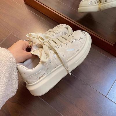 Весенние повседневные кроссовки на толстой подошве со шнуровкой для женщин