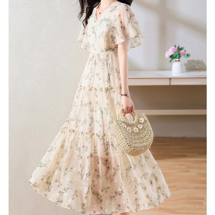 New Arrival French Style Summer Dress for Women with V-neck and Beautiful Waist Flounce