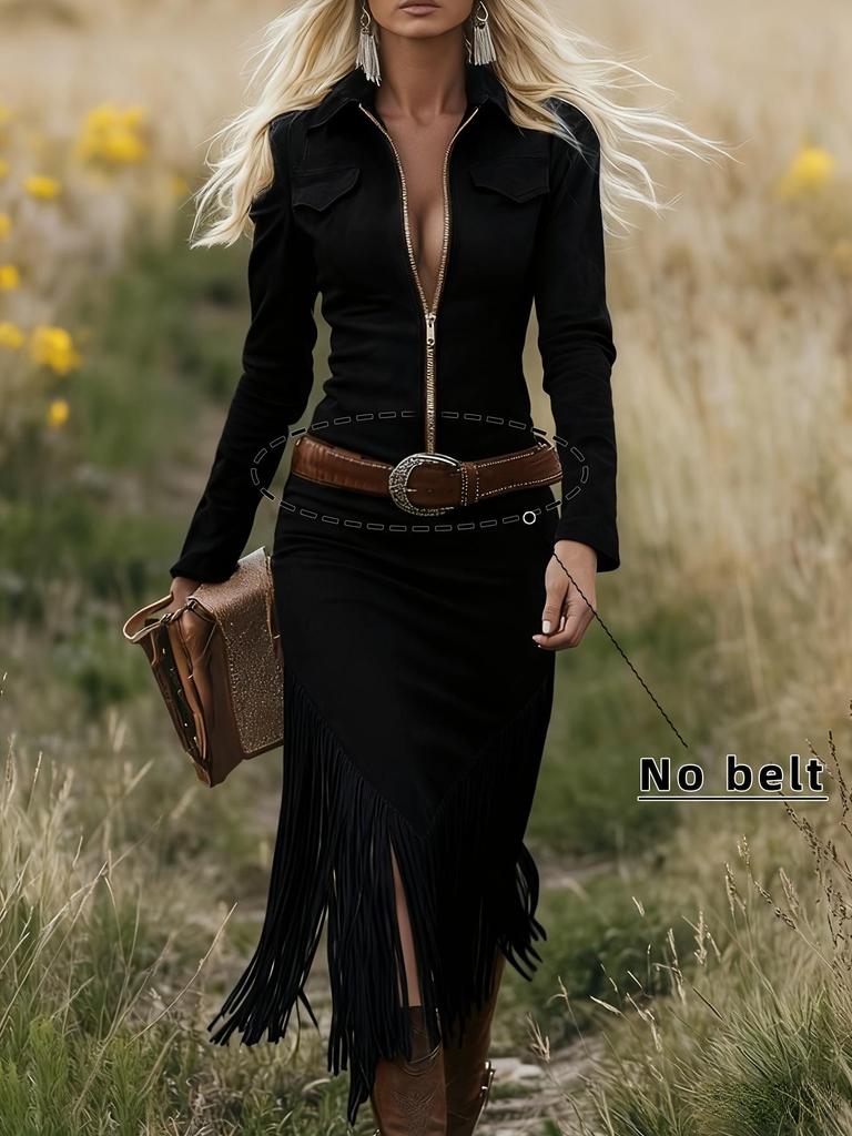 Светло-голубое джинсовое облегающее платье с бахромой по подолу и длинными рукавами