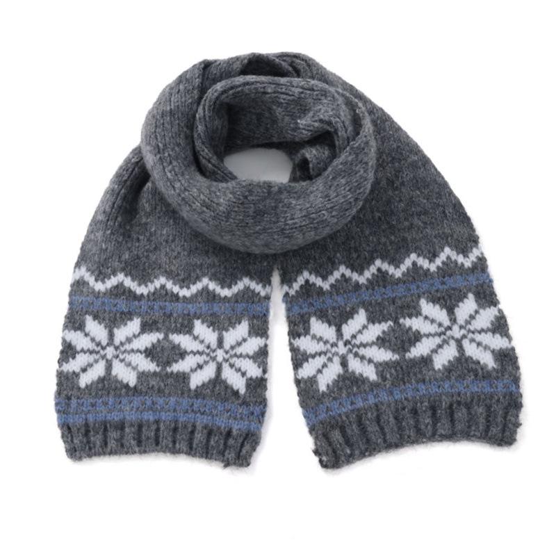 Уютная зимняя шапка с помпоном и снежинкой: Универсальный вязаный шерстяной пуловер для больших голов