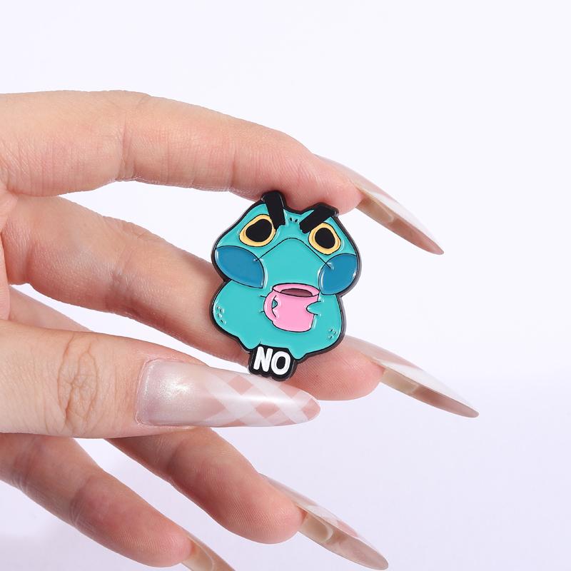 Забавные эмалевые значки «Злая лягушка», Кофе, Чтение книги, Рабочие броши, Значки на лацкан, Мультяшные украшения с животными, Подарок для детей, друзей