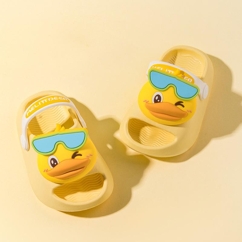 Pantuflas Мультяшные детские тапочки Летние милые сандалии для девочек Нескользящие домашние туфли для мальчиков Дышащая детская обувь Шлепанцы Zapatos Niña