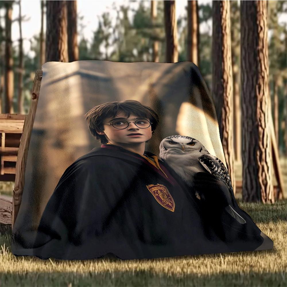 1pc Harry Potter, Owl, Hogwarts Digital Printed Flannel Blanket, Super Soft Plush Fleece Bed Cover, Multipurpose Four Season Blanket for Sof