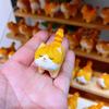 Миниатюрная деревянная фигурка рыжего кота, милый ручной работы, счастливый кот, украшение для дома, аксессуары для письменного стола, в подарок любителям кошек