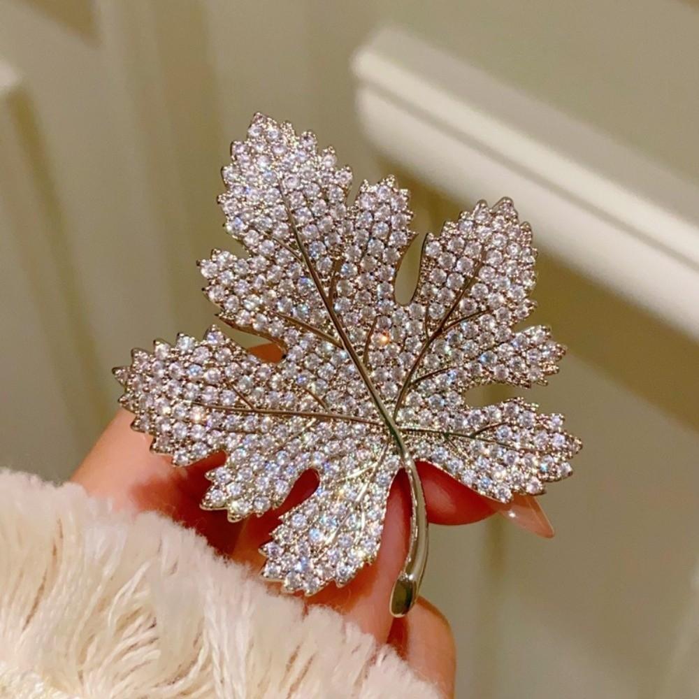 Vintage Rhinestone Maple Leaf Brooch Trendy Jewelry Maple Leaf Pin  Clothing Jewelry
