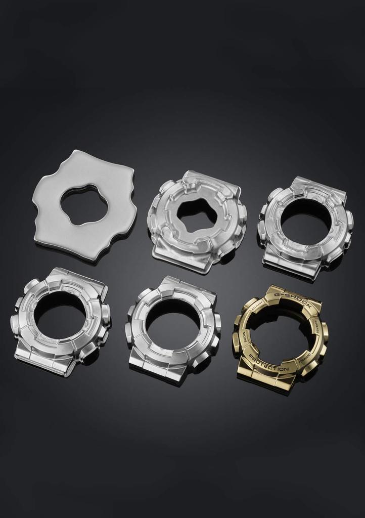 Часы с металлическим покрытием черного цвета [Casio] G-Shock [] GM-110G-1A9JF Мужские