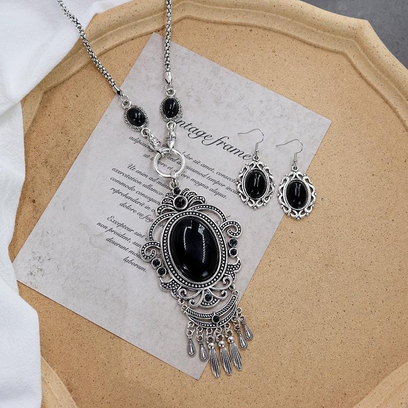 Vintage National Turquoise Necklaces Bohemian Versatile Temperament Exaggerated Rare Turquoise Pendant Necklaces Earrings Set