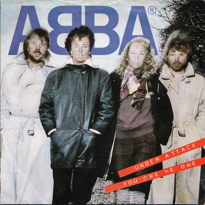 7-дюймовая пластинка ABBA - Under Attack EPICA2971 Epic 1982 UK Поп Б/У