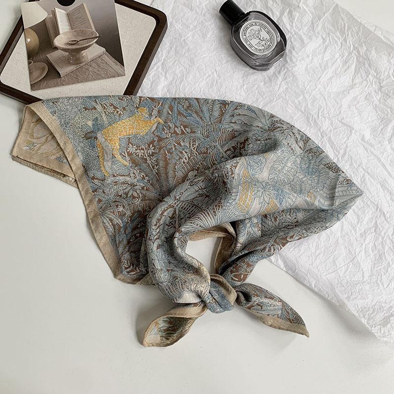 70 Double-sided Silk Scarf, Small Square Scarf, Scarf, White Rose Linen Silk Scarf, New High-end Scarf, Shawl Cover.