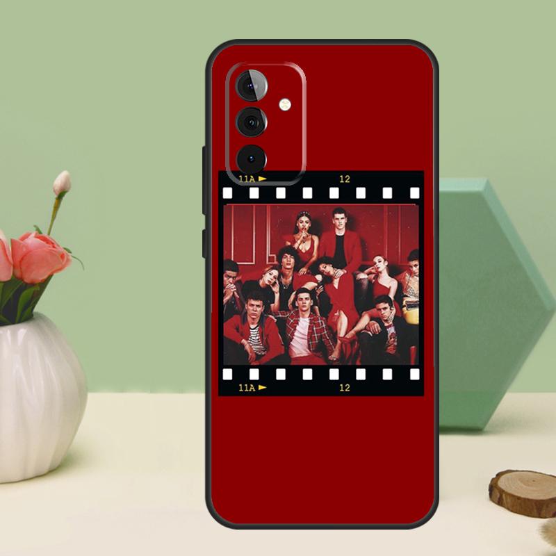 Испанский сериал Элита Для Samsung Galaxy A26 A54 A34 A14 A52 A32 A12 A13 A33 A53 A15 A16 A36 A56 A06 A35 A55 Чехол