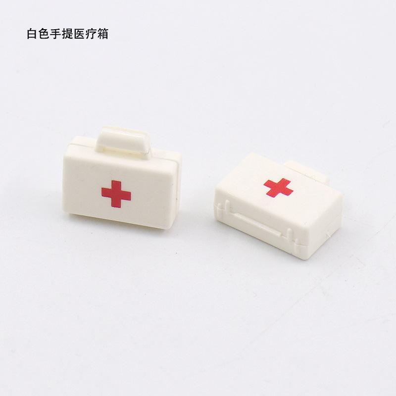 Многофункциональный ящик для оружия Cross Box может быть закреплен военная сцена с собранными строительными блоками