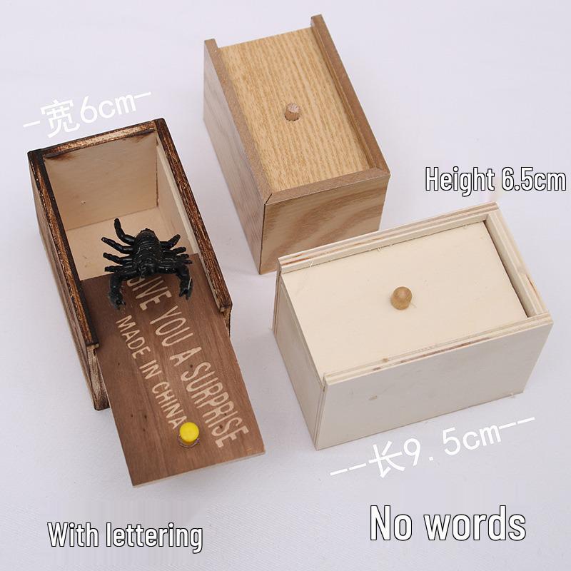 Страшная коробка-розыгрыш с пауком - Деревянная игрушка-сюрприз