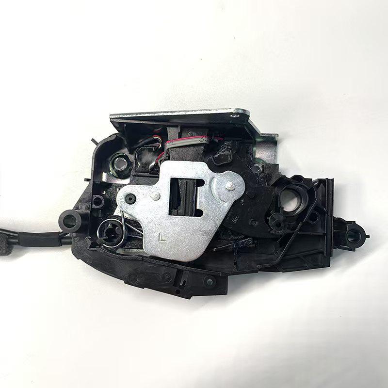 Ford Mondeo Smart Electric Soft-Close Two-Door Suction System