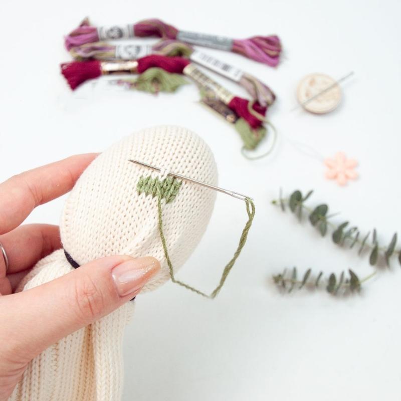 Darning Egg Wood Sewing Tool and Thread Needle Kits Patch Holes Repair for Socks Hats Pant Sweaters DIY Crafts