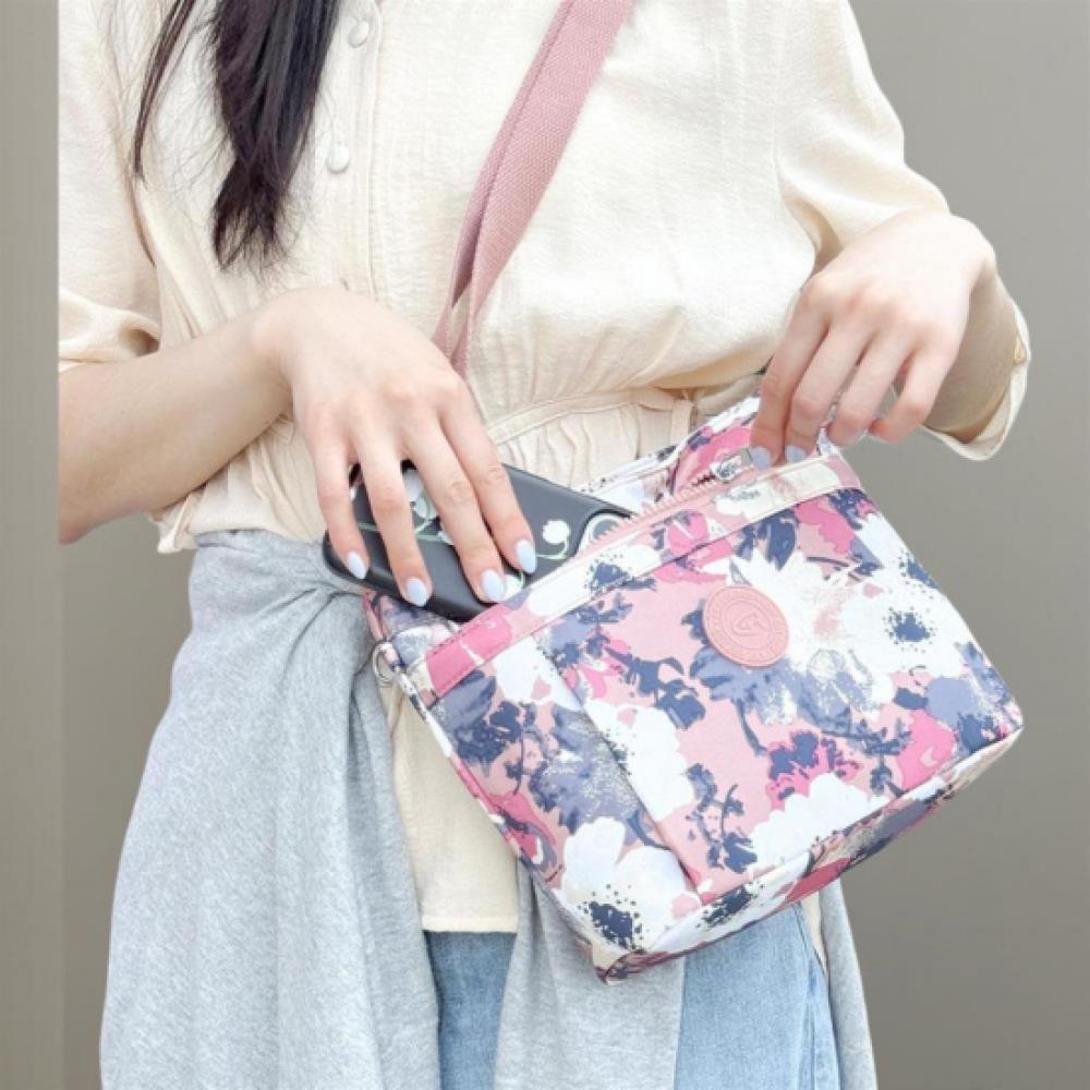 New Arrivals Open Run Women Nylon Adjustable Crossbody Bag Color Design