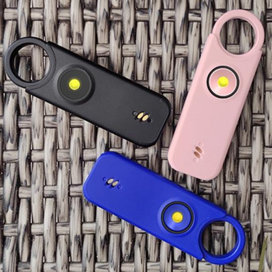 Женская личная сигнализация безопасности 135 дБ громкий звук Type-C перезаряжаемый портативный брелок с вытяжным кольцом и стробоскопом