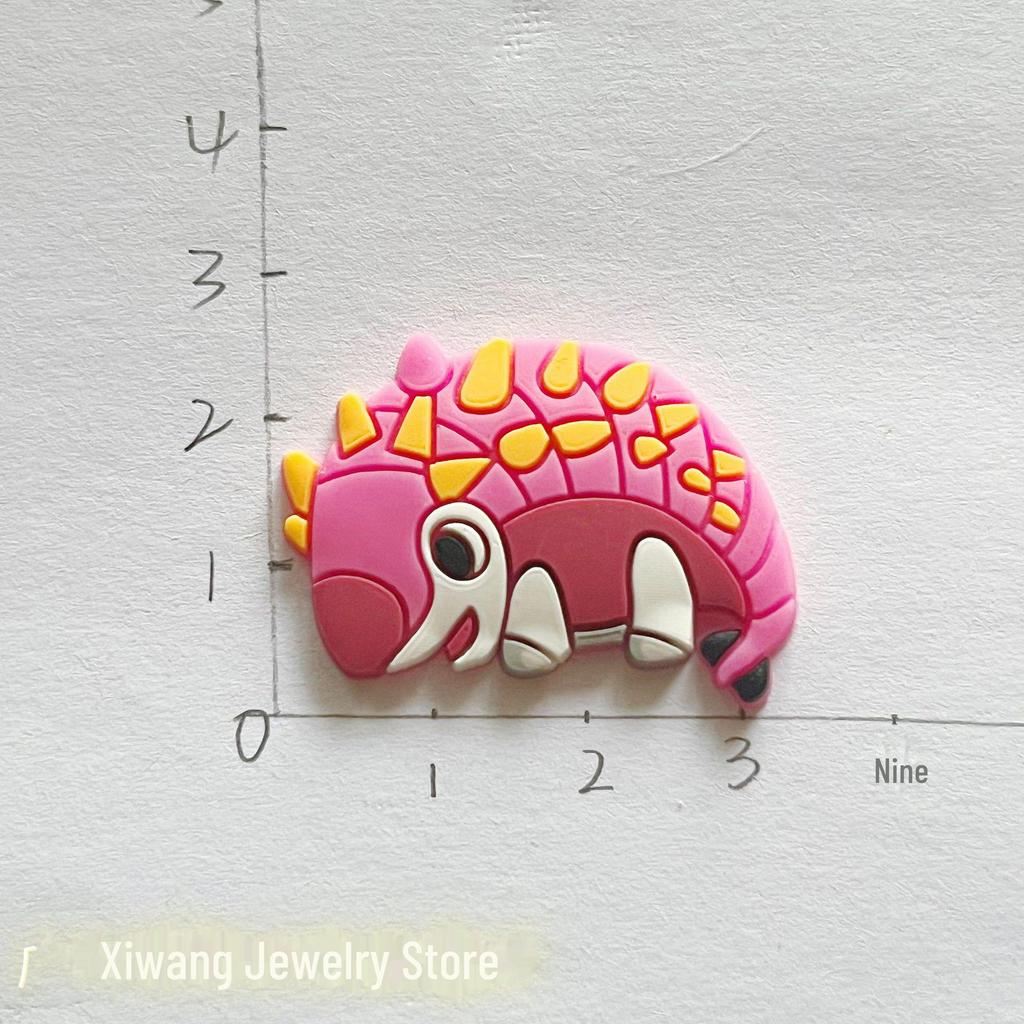 Аксессуары для динозавров из мультфильмов своими руками: Подвески для обуви, чехлы для телефонов и магниты