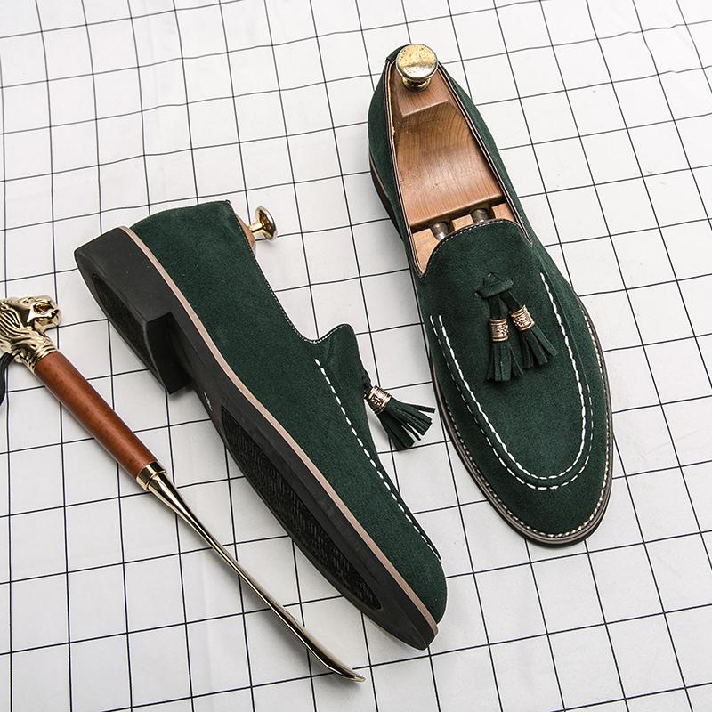 2024 Элегантная обувь Мужская Классические Лоферы Мужские Брендовая обувь Кисточка Замша Вечеринка Кожаная обувь Италия Роскошная Дизайнерская обувь