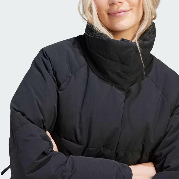 adidas Куртка-пуховик Big Baffle с воротником-стойкой и логотипом Женская верхняя одежда черного цвета IK3166