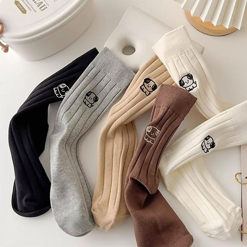 Женские милые осенние и зимние повседневные носки средней длины с вышитым щенком, модные хлопковые носки для девочек
