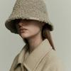 RE RHEE FAUX SHEARLING BELL HAT GINGER