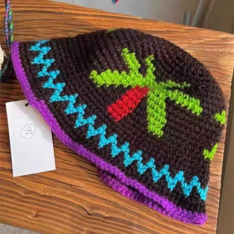 Hand crocheted coconut tree bucket hat women autumn and winter warm knitted hat retro niche ins blogger striped wool hat