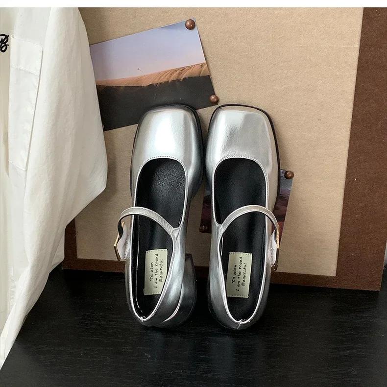 Весенние женские туфли Мэри Джейн Модные туфли-лодочки с неглубоким вырезом и ремешком на пряжке Элегантные женские туфли на квадратном каблуке Обувь в уличном стиле