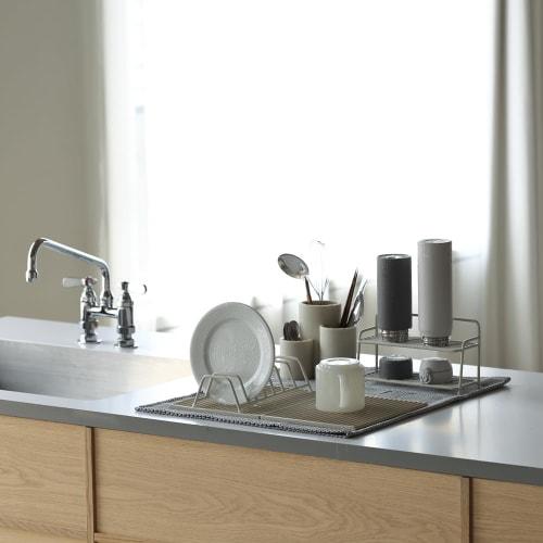 ideaco Kitchen Drainers Sculpture Tool D, Stone Sand White, 13.8cm Wide x 13.1cm Deep x 14cm High