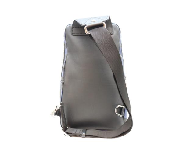 LOUIS VUITTON 2021 model N50024 Damier Infini 3D Auware News Link Back body bag Black / blueUsed