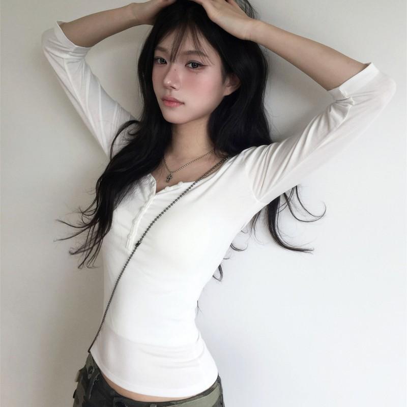 Womens U-Neck Mid-Sleeve Slim Fit T-Shirt Soft Rayon Blend Casual Top Street Style