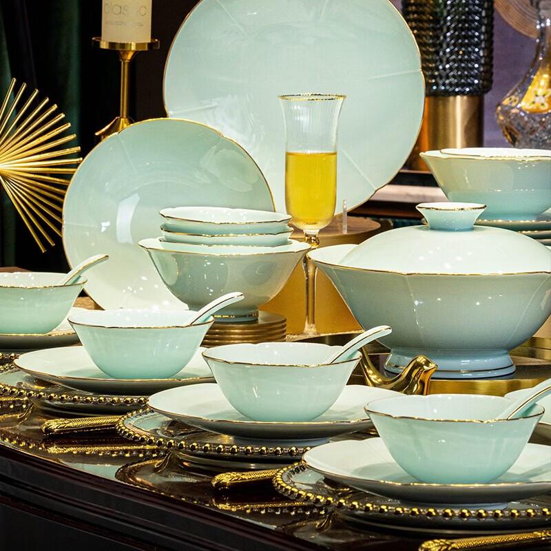 Фарфоровый столовый сервиз Jingdezhen в европейском стиле с золочением