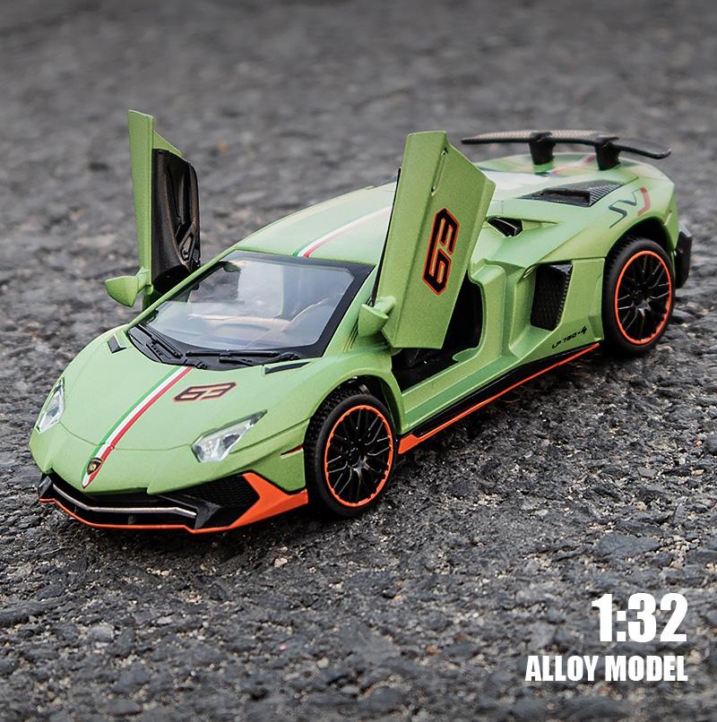 1:32 Модель спортивного автомобиля Lamborghini Aventador Svj Lp780-4, игрушка со звуком и светом, подходит для подарков на день рождения детям