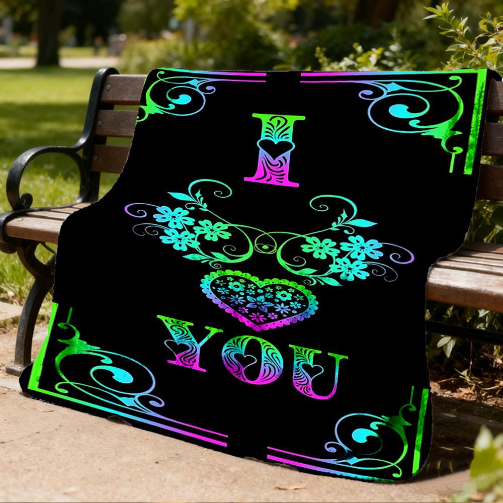 1pc Love Heart Decor Outdoor Flannel Blanket Soft All Season Polyester Throw , Perfect for Picnics & Travel , Picnic Accessory