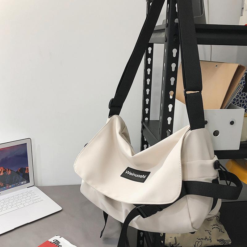 Summer Women's Bags Large Capacity Women's Commuting Men's Trendy Postman Plaid One Shoulder Crossbody Bag