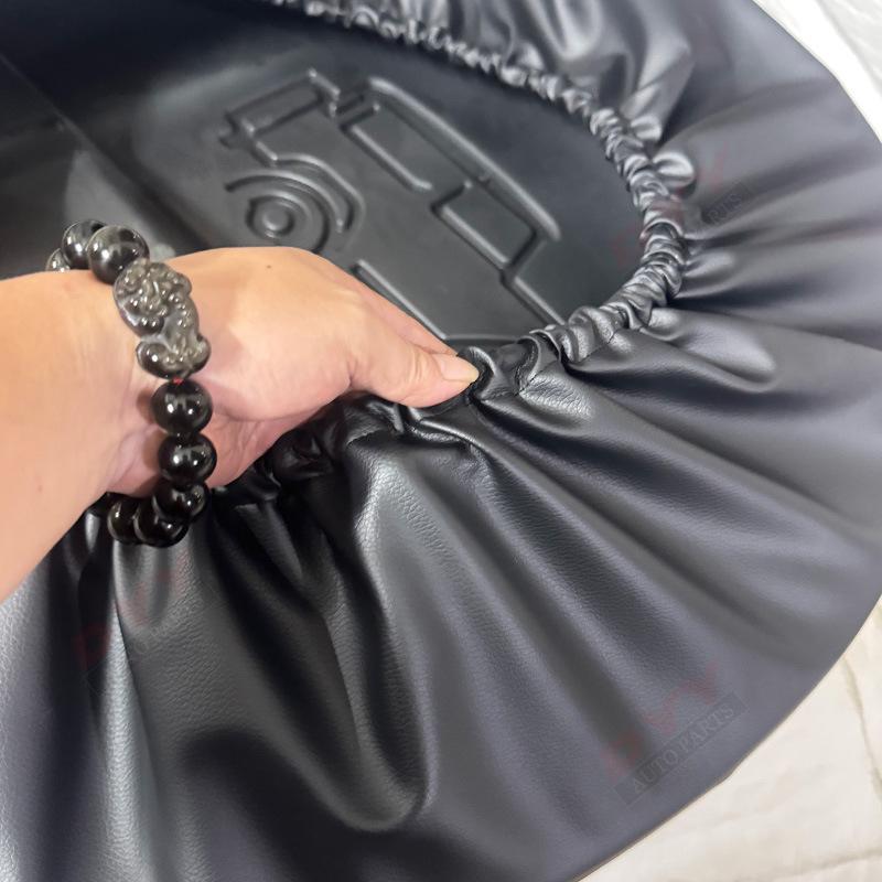 Чехол для запасного колеса Toyota Land Cruiser 70 серии (LC70/75/76/78/79)