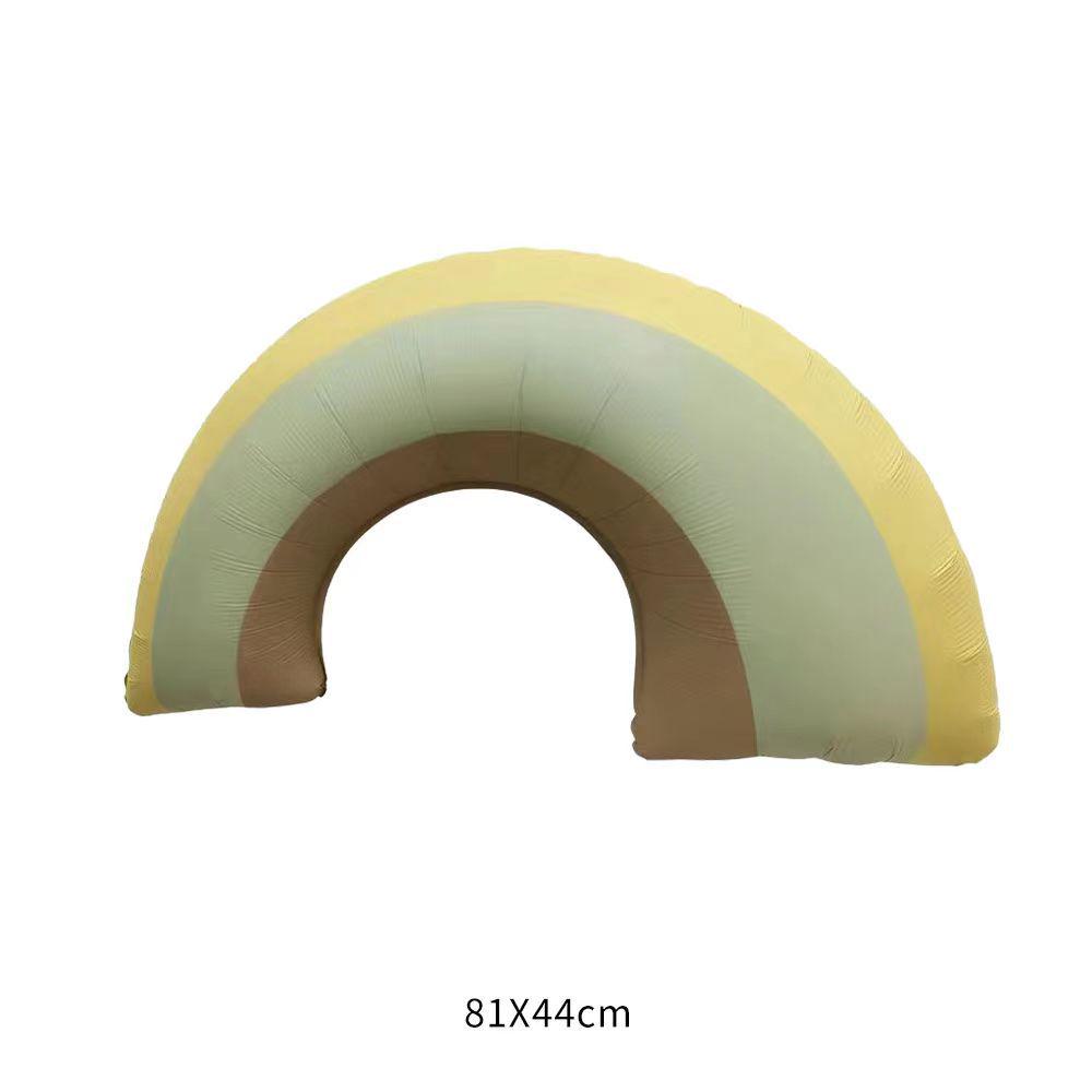 «Матовый матовый радужный шар «Медведь» — декор в стиле ретро-мультфильма»