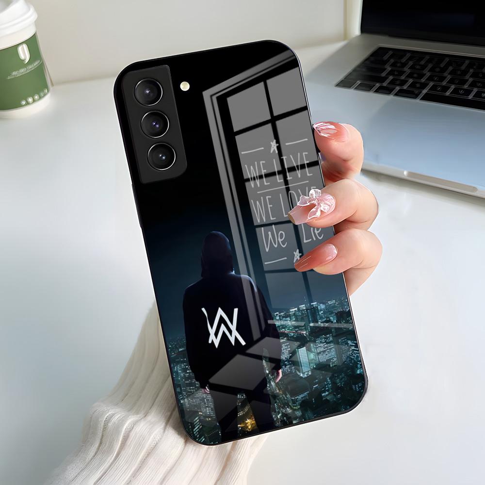Мировой хит DJ Алан Уокер Чехол для телефона Samsung S25 S24 FE S23 S22 S21 Plus S20 Ultra Note20Ultra Черный Стеклянный Чехол