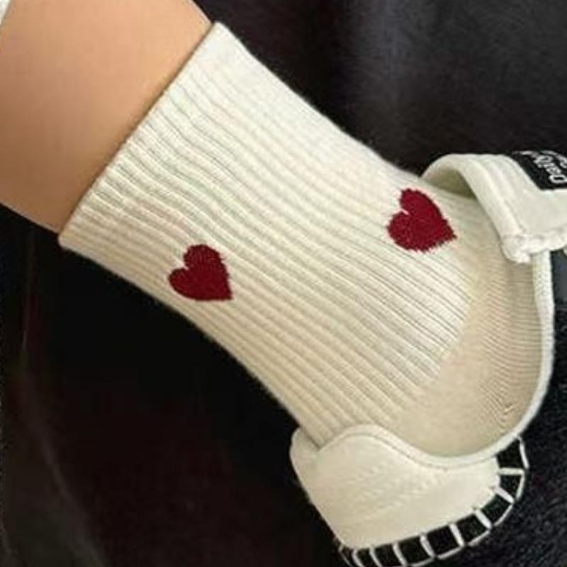Women's Autumn and Winter Mid-calf Love Socks Sweat-absorbent Breathable Women's Socks