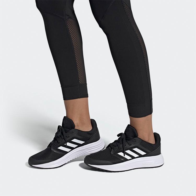 adidas Galaxy 5 Черно-белые женские кроссовки Core-Black Cloud-White FW6125