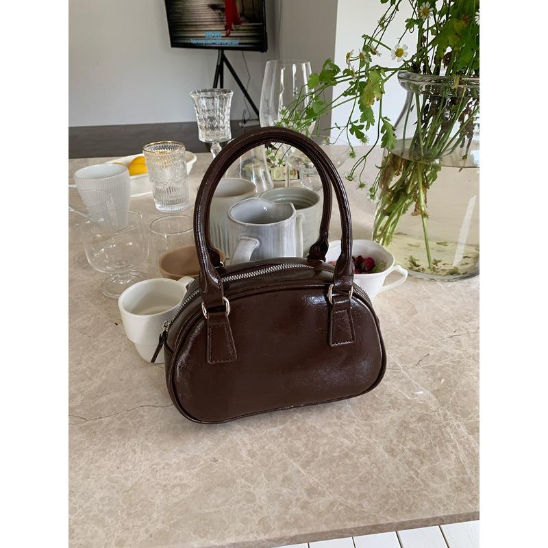 Красная сумка для женщин, осенне-зимняя новинка, модная корейская сумка-боулинг для ношения в руке, универсальная сумка через плечо, повседневная квадратная сумка