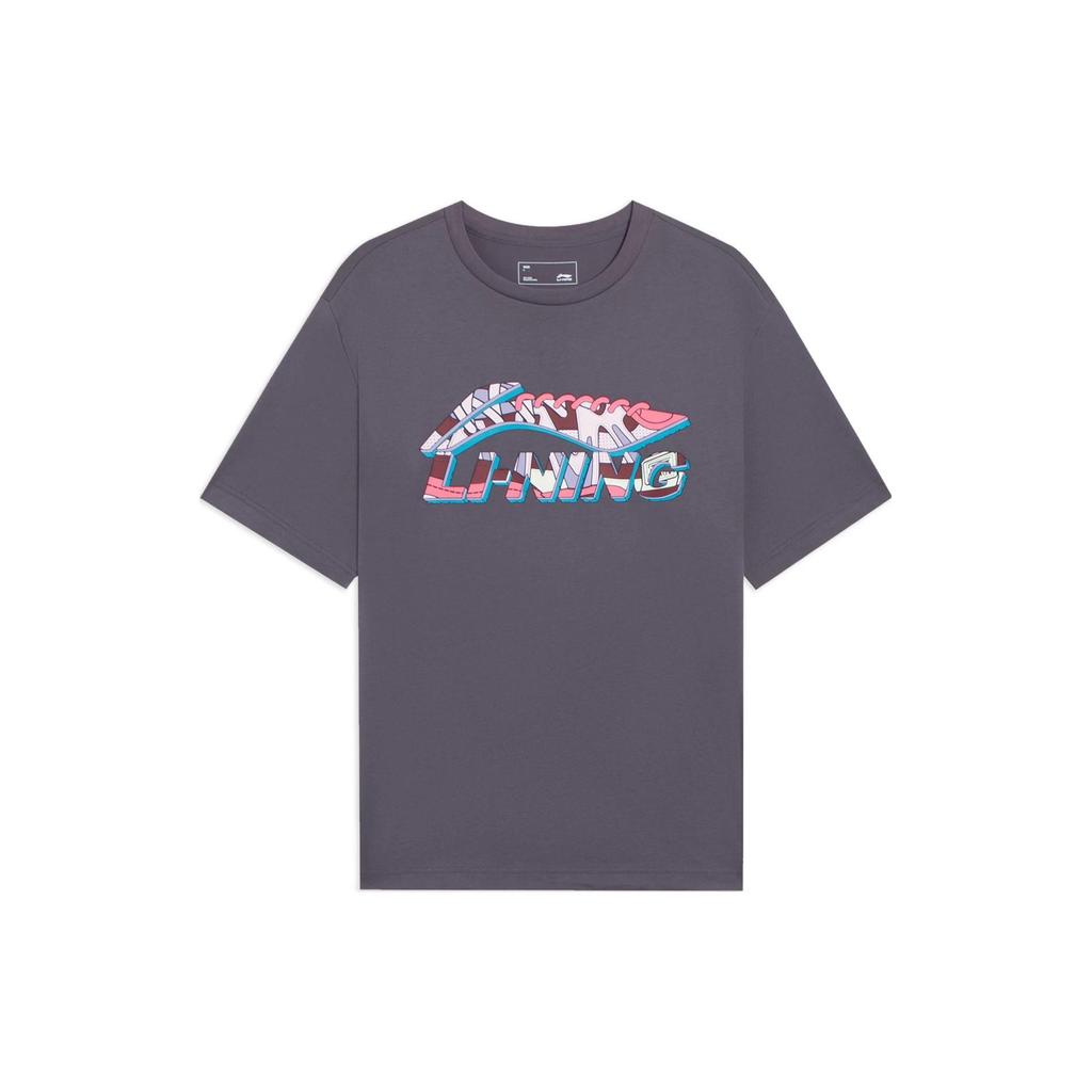 Li Ning Sports Fashion Series Cartoon Logo Print Round Neck Casual Short Sleeve T Shirt Unisex Tops Earth-Gray AHSSC65-1