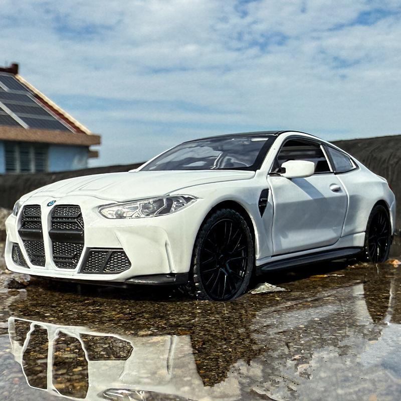 1/32 BMW M4 G82 Купе Сплав Модель Спортивного Автомобиля Литой Металлический Транспорт Автомодель Симуляция Звук и Свет Коллекция Детская Игрушка Подарок