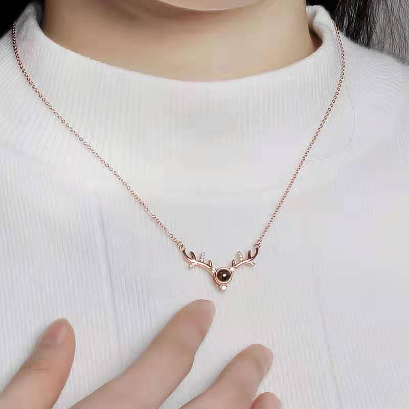 Ожерелье с проекцией оленя: 100 языков 'Я люблю тебя' Титановая цепочка для женщин - Модные украшения на ключицу Рождественский подарок для девушки