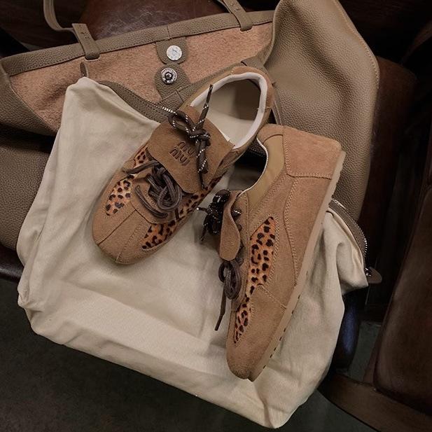 Кроссовки Grape Mom Studiolee Vintage Round Head с леопардовым принтом Flip Actual Soft Leather Lace-up Dexun Forrest Gump Board Shoes Womens Autumn